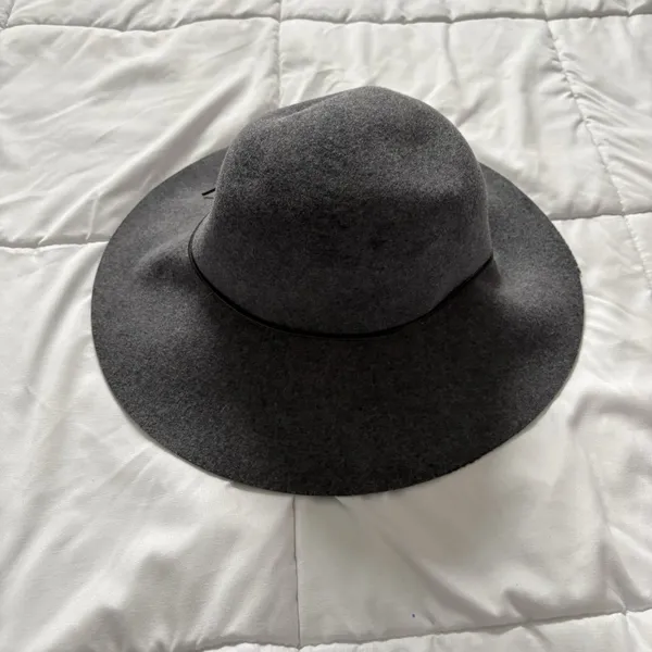 Womens OS 100% Wool Hat‎ Gray Felt Floppy Leather Bow Dainty Romantic Feminine - Image 3