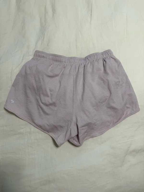 Lululemon Swiftly Mid-Rise Short 3” - Image 4