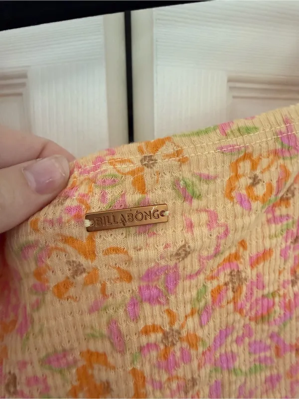 NWT Billabong Pretty Sweet Top Orange Pink Floral Crop Top Puff Sleeve Medium - Image 9