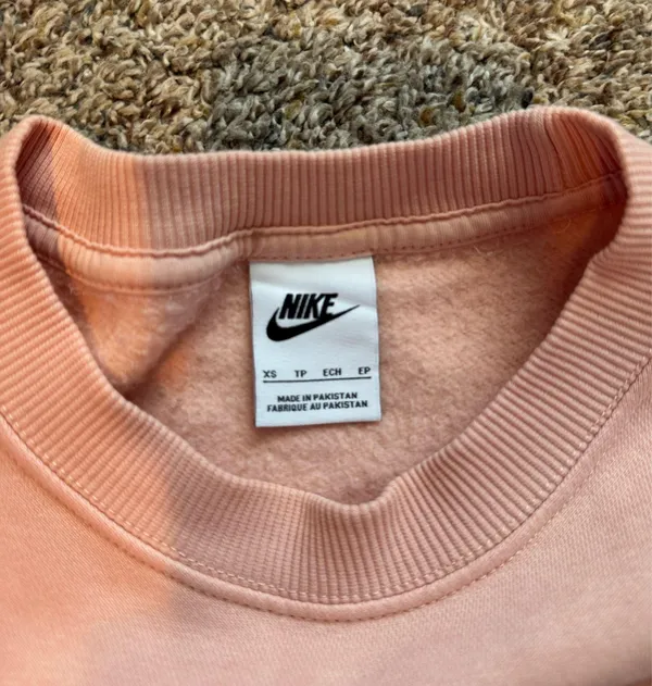 Nike Women’s Crewneck - Image 3