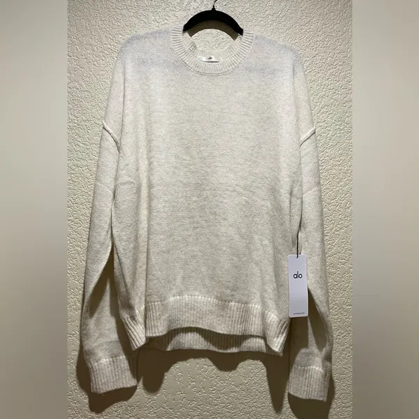 ALO Yoga NWT Unisex Wool Cashmere New Class Crewneck Sweater Bone Heather Size M - Image 6