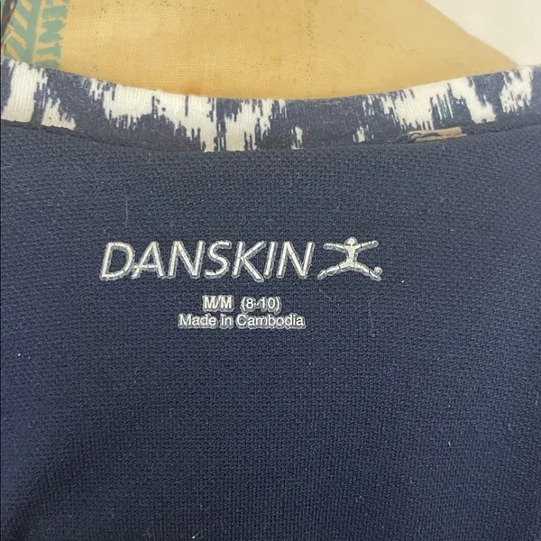 Danskin Navy and White Patterned Women's Top Size Medium - Image 4