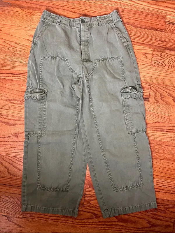 Universal Threads Olive Green Utility Cargo Pants - Image 7