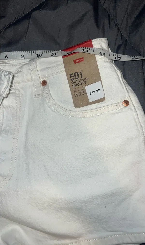 Levi's Women's 501 Original Shorts Sz 28 - Image 3