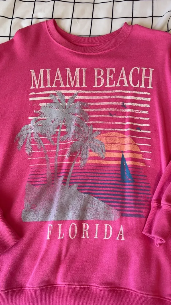 Hollister Miami Pink Sweatshirt. - Image 2