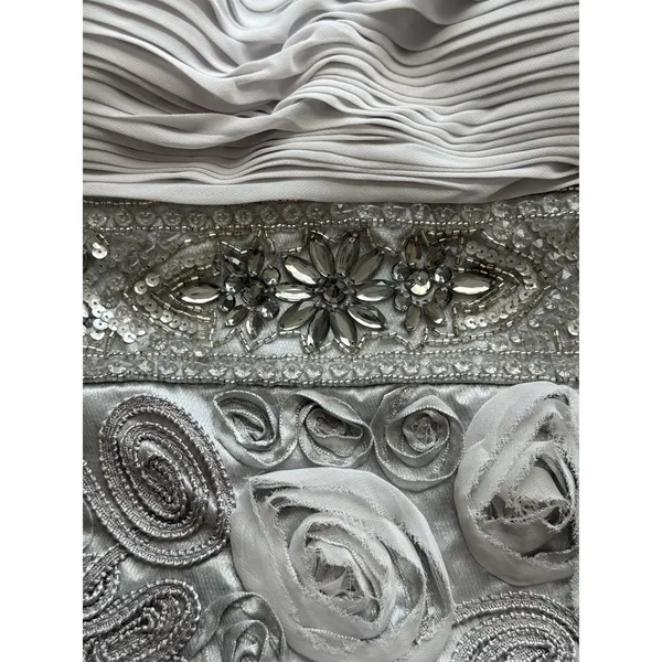 Sue Wong Nocturne NWT Embellish Beaded Rosette Dress 6‎ Platinum Silver Metallic - Image 4