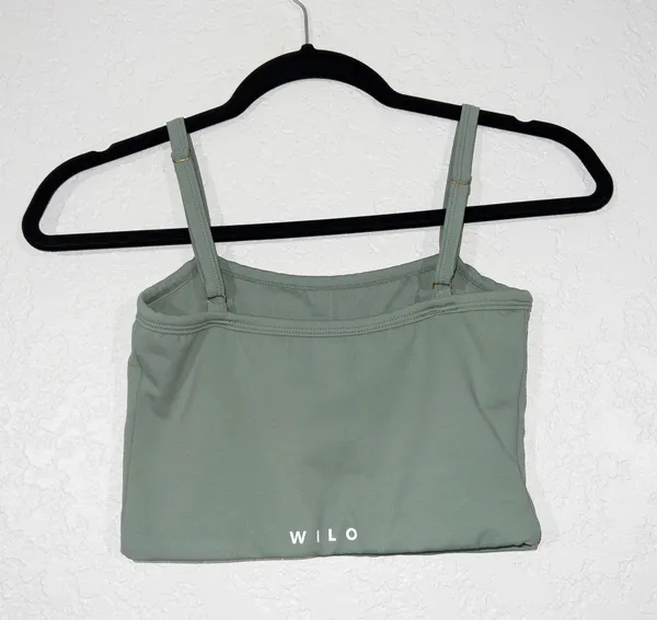 New Green Cropped Sports Bra Size Small - Image 6