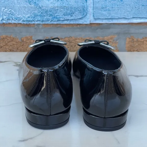 Stuart Weitzman buckled patent leather shoes size 8 - Image 7