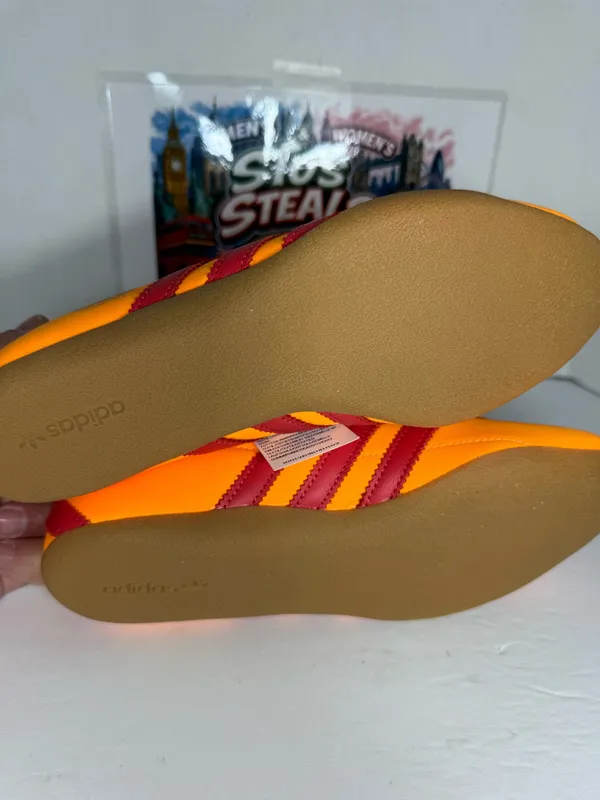 Women’s Adidas Tokyo size 7.5W - Image 6
