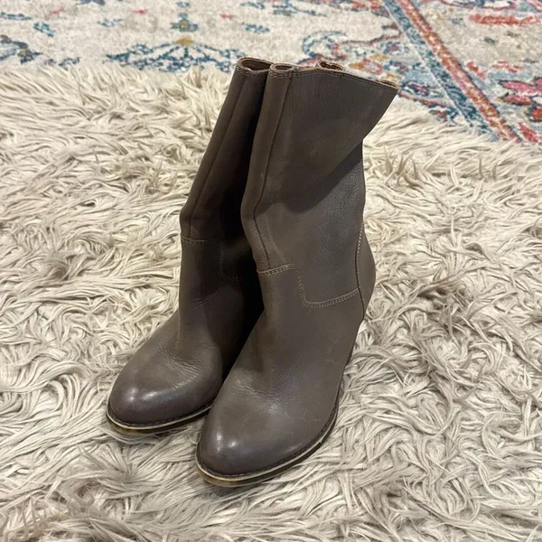 Lucky brand boots size 6.5 - Image 6