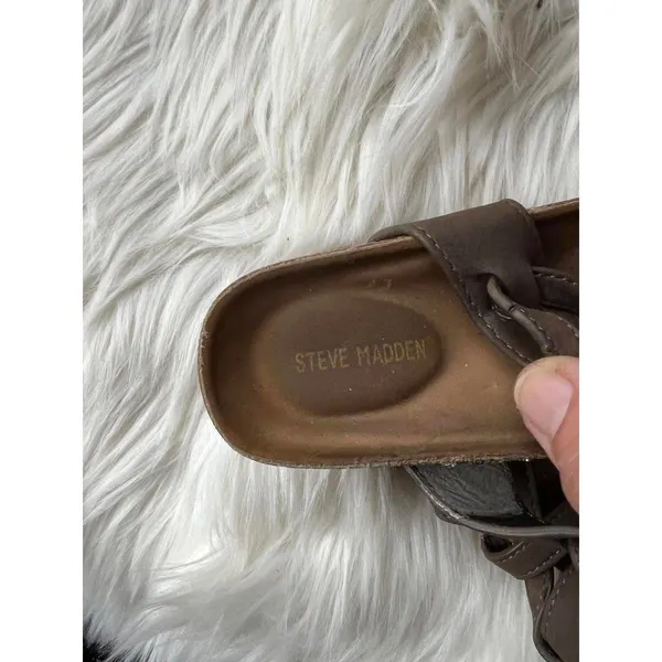 Steve Madden size 9 Brown Leather Strappy Sandals - Image 5