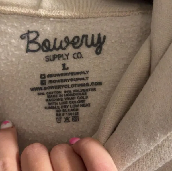Urban Outfitters Hoodie - Image 3