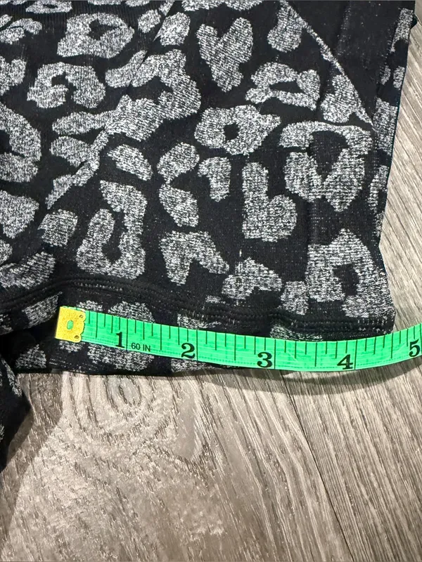 NWOT Halara Black Leopard Print High-Waisted Biker Shorts - Image 7