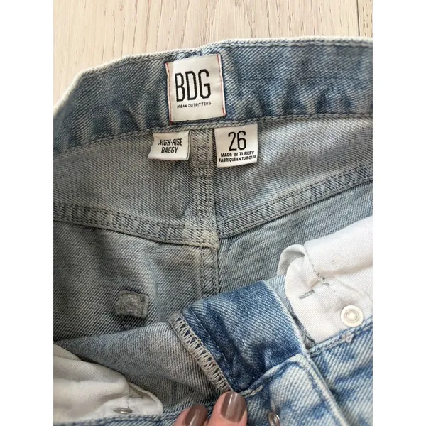 BDG Urban Outfitters Baggy Wide Leg Jeans Medium Wash Blue Denim 26W High Rise - Image 5