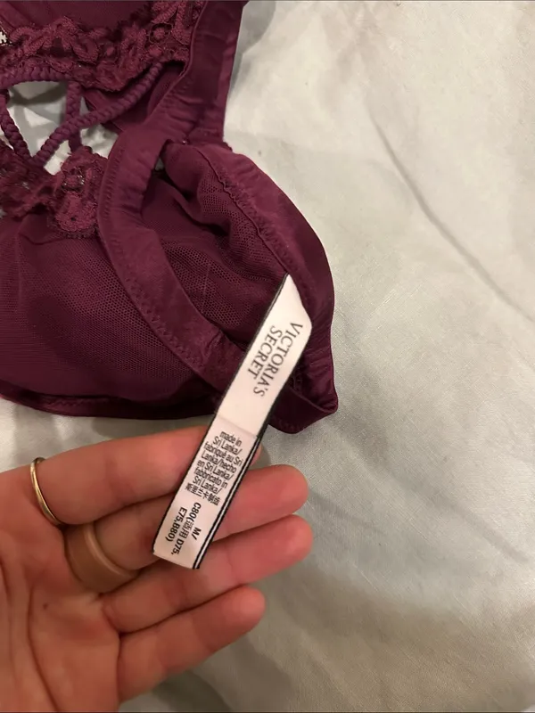 Victorias Secret front clasp bralette - Image 3
