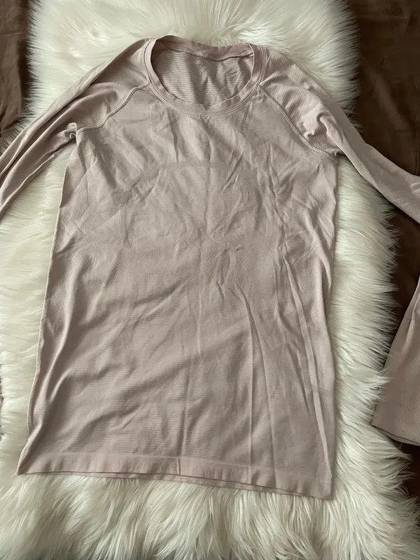 Lululemon Swiftly Tech Long Sleeve 2.0 Feather Pink 12 - Image 4