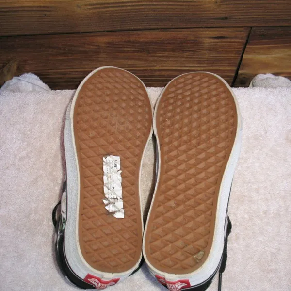 Vans Old Sckool Black Floral Sneakers - Image 7