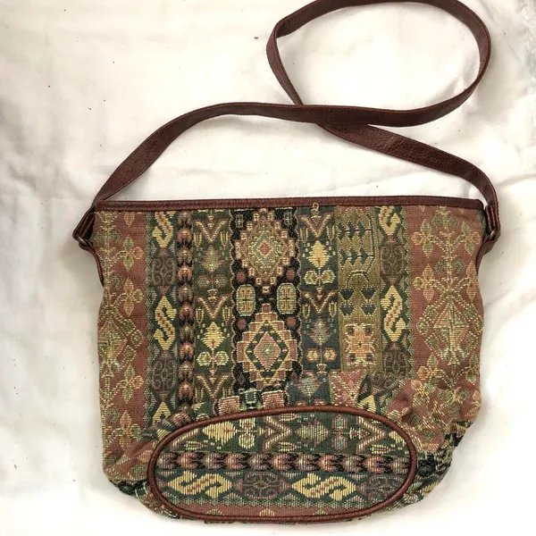 Unique green brown VTG boho tapestry crossbody shoulder tote bucket bag purse PU leather straps & interior cottage-core - Image 2