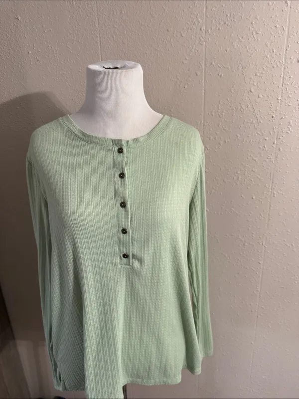 Women's Mint Green Long-Sleeve Henley Top - Image 6