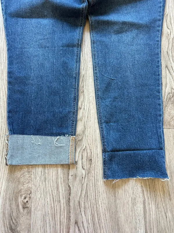 Old Navy Women's Mid Rise Boyfriend Dark Wash Jeans Size 16 Tall NWT - Image 7