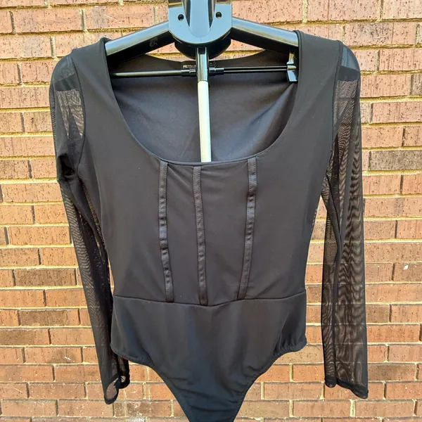 Pretty Little Thing Women's Sexy Black Sheer Bodysuit Long Sleeve Size 8 EUC - Image 4
