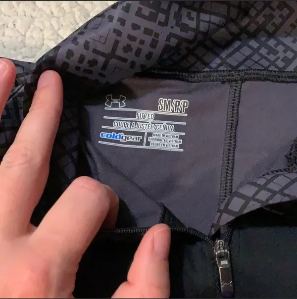 Under Armour Fitted Cold Gear 1/4 Zip - Image 2