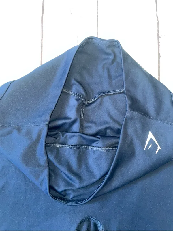 Gymshark Women's Navy High-Waist Bike Shorts - Image 2