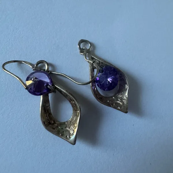 Elegant Gold and Purple Teardrop Earrings - Image 2