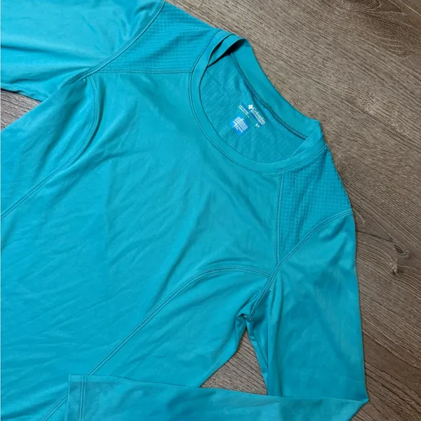 •COLUMBIA• LONG SLEEVE TEE - Image 4