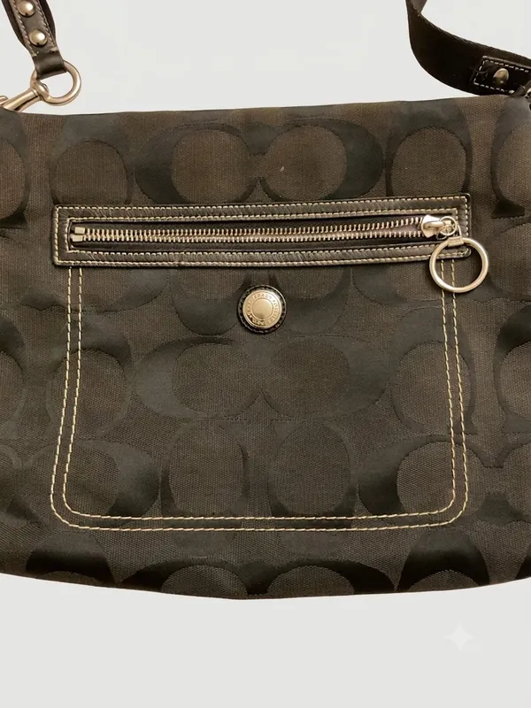 Coach Vintage Black Crossbody Bag - Image 3