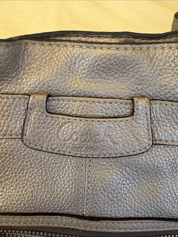 Coach Gray Leather Hand Bag Purse - Image 6