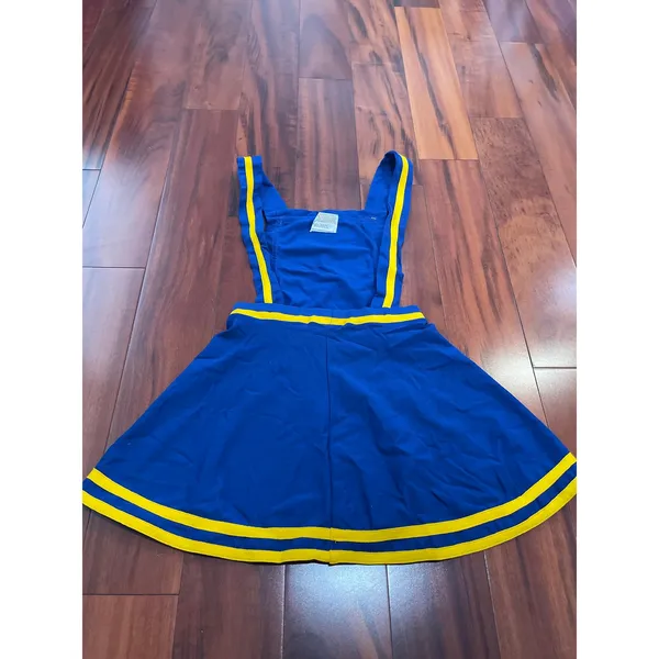 Vintage 1982 high school cheerleading uniform - Image 4