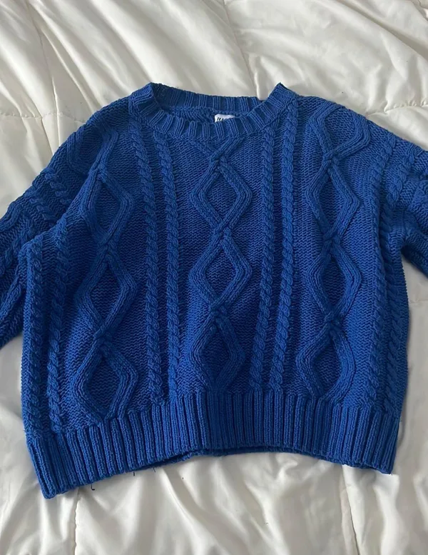 Sweater - Image 3
