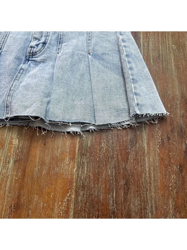 GB Light Blue Denim Mini Skort Pleated Size Small NWT - Image 5