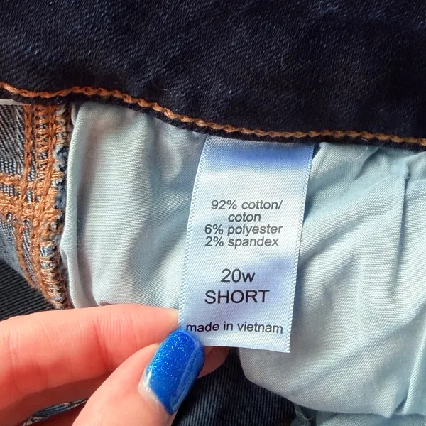 NWT! Maurices Dark Wash Mid-Rise Jegging Women’s Size 20W Short - Image 4