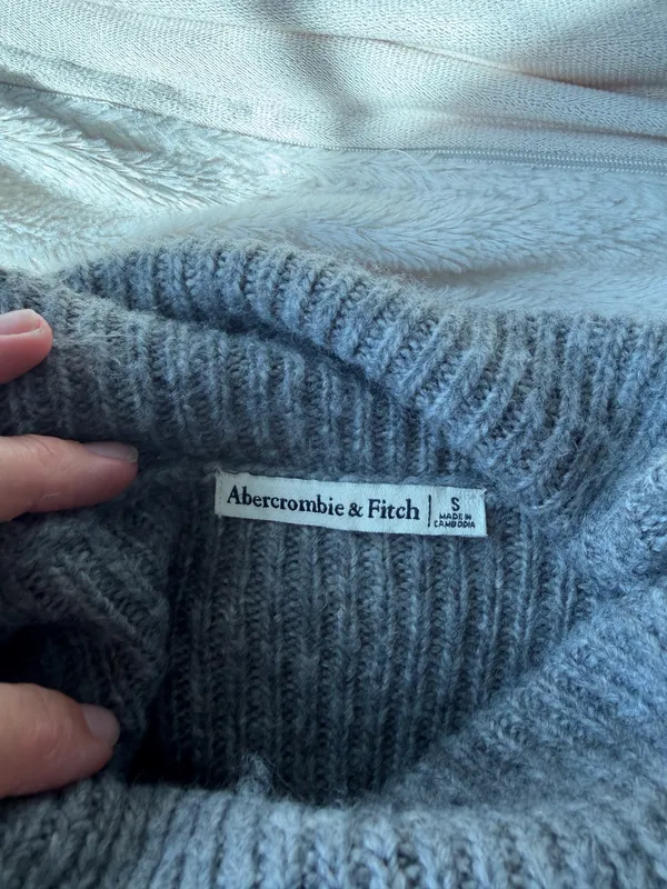 Abercrombie Maxi Sweater Dress - Image 3