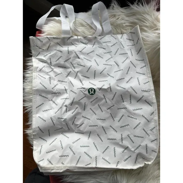 Lululemon White and Green Reusable Tote Bag - Stylish & Eco-Friendly - Image 3