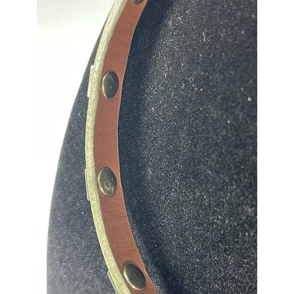 Olive Green Leather Studded Choker Necklace Gold Tone Pyramid Studs 15.5” - Image 4