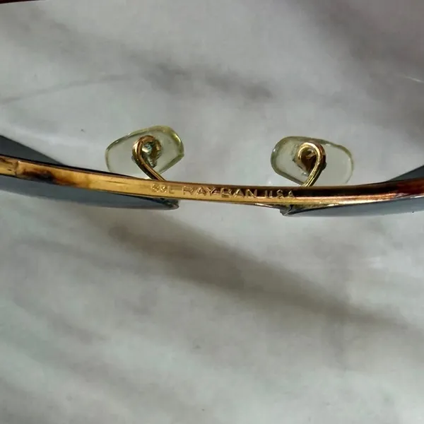 Vintage Ray Ban Gold Tone Metal Grey Polarized Aviator Sunglasses - Image 6