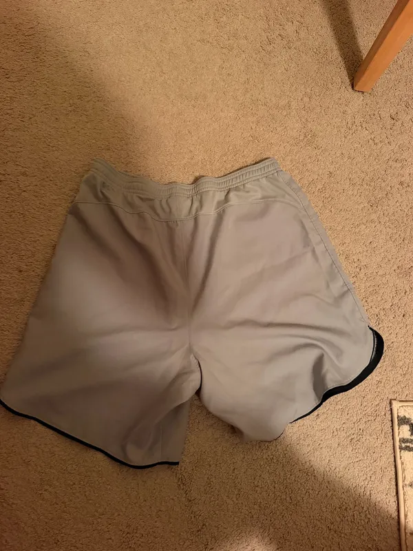 Nike Grey Shorts Men’s Large Dri-Fit Athletic - Image 2