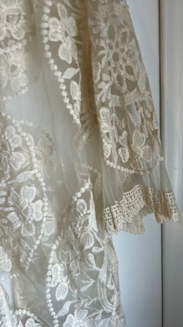 Lace Shawl Tan Size M - Image 9