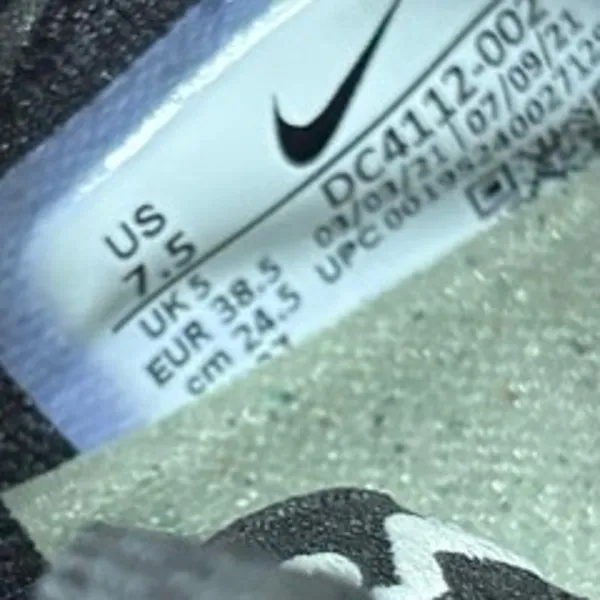 Nike Black Vapor Max‎ Sneakers Size 7.5 - Image 7