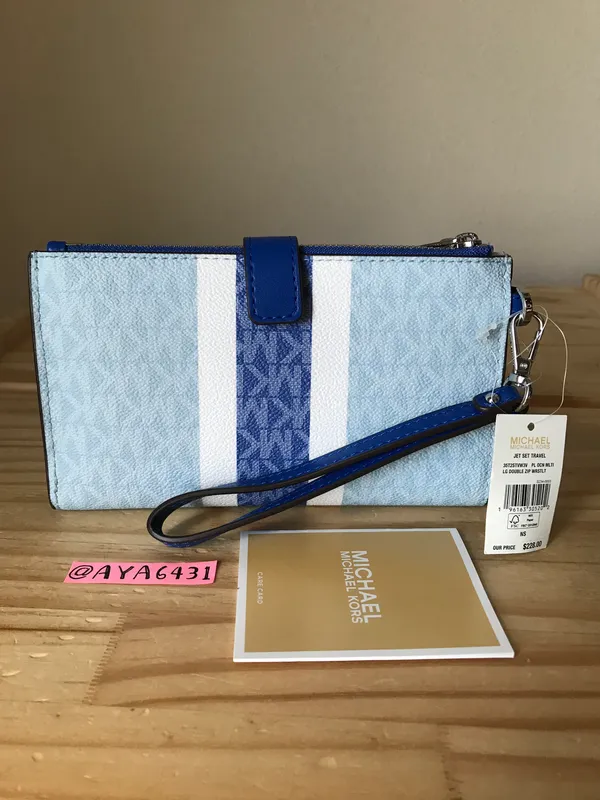 Michael Kors Wallet - Image 2