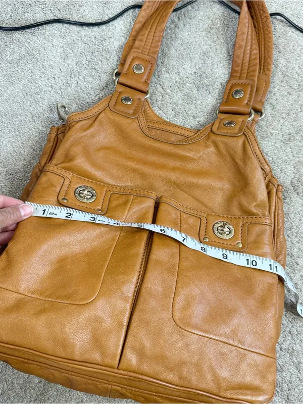 Marc by Marc Jacobs Women’s Leather Turnlock Pockets Shoulder Tote Bag in Tan - Image 14