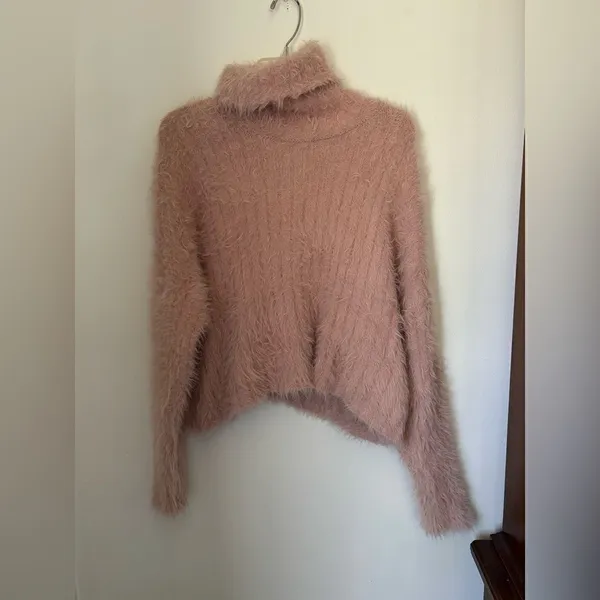 American Eagle Outfitters Teddy Eyelash Turtleneck Sweater Size Medium Pink - Image 8