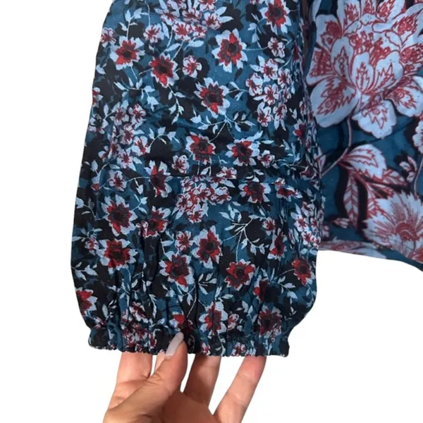 Band of The Free Josie Sapphire Blue Floral V-Neck Long Sleeve Blouse Women Sz L - Image 4