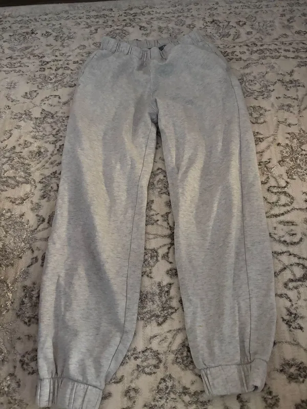 Hollister grey sweatpants  - Image 3