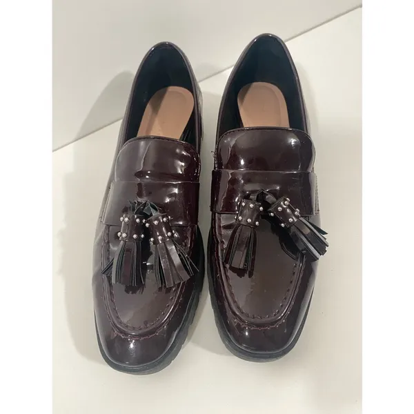 Zara Trafaluc Burgundy Patent Leather Tassel Loafers in EU 37 Women’s 7 Platform - Image 2