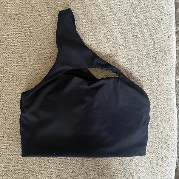 Alphalete Asymmetrical Sports Bra - Image 3