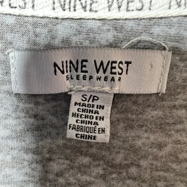 Nine West Sleepwear Gray Heathered Pajama Set S‎ Long Sleeve Button Top Pants - Image 2